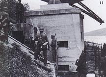 inname bunker in voet brug Vroenhoven